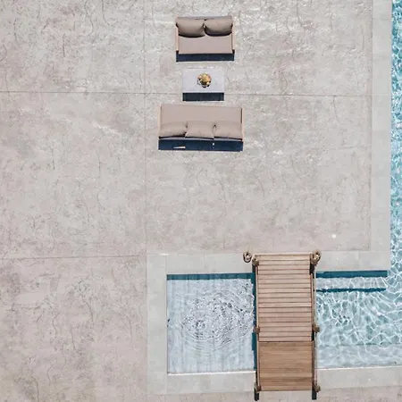 Mat Luxury Αλυκών