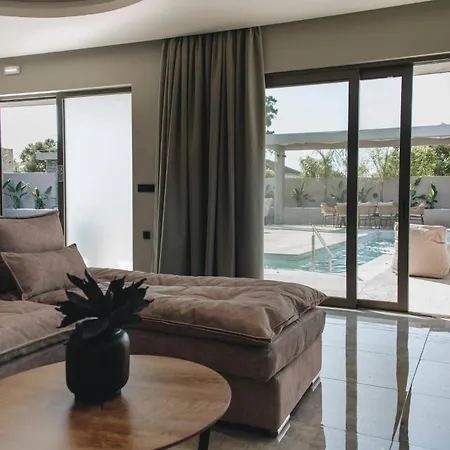 فيلة Mat Luxury *